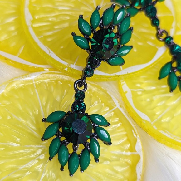 Bold Emerald Green Rhinestone Statement Drop Earrings New - Picture 3 of 5